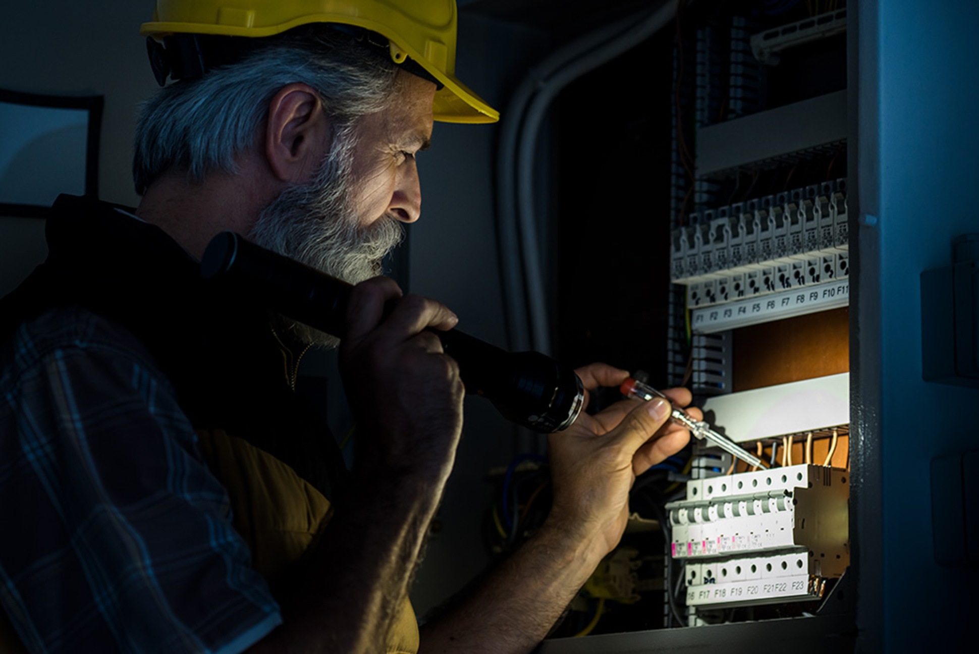 Über­spannungs­schutz bei Elektro Bilgin GbR in Würzburg